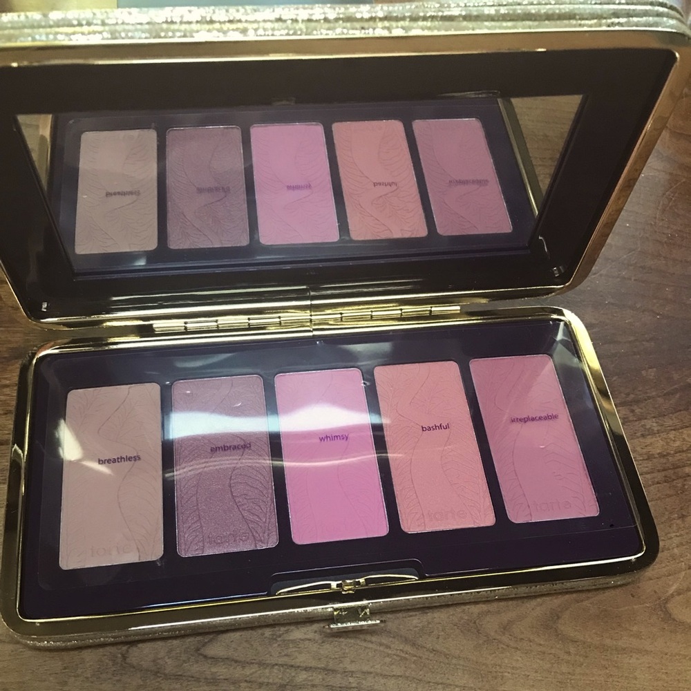 Tarte Amazonian Clay Blush palette